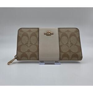 Coach Signature Canvas Zip Around Wallet Khaki Chalk Beige Gold Tone Logo Women
